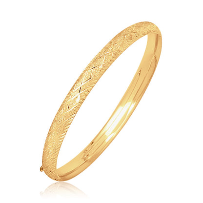 14k Yellow Gold Diamond Cut Design Dome Motif Childrens Bangle (5.50 mm) 