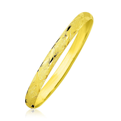 10k Yellow Gold Slender Diamond Pattern Textured Bangle 