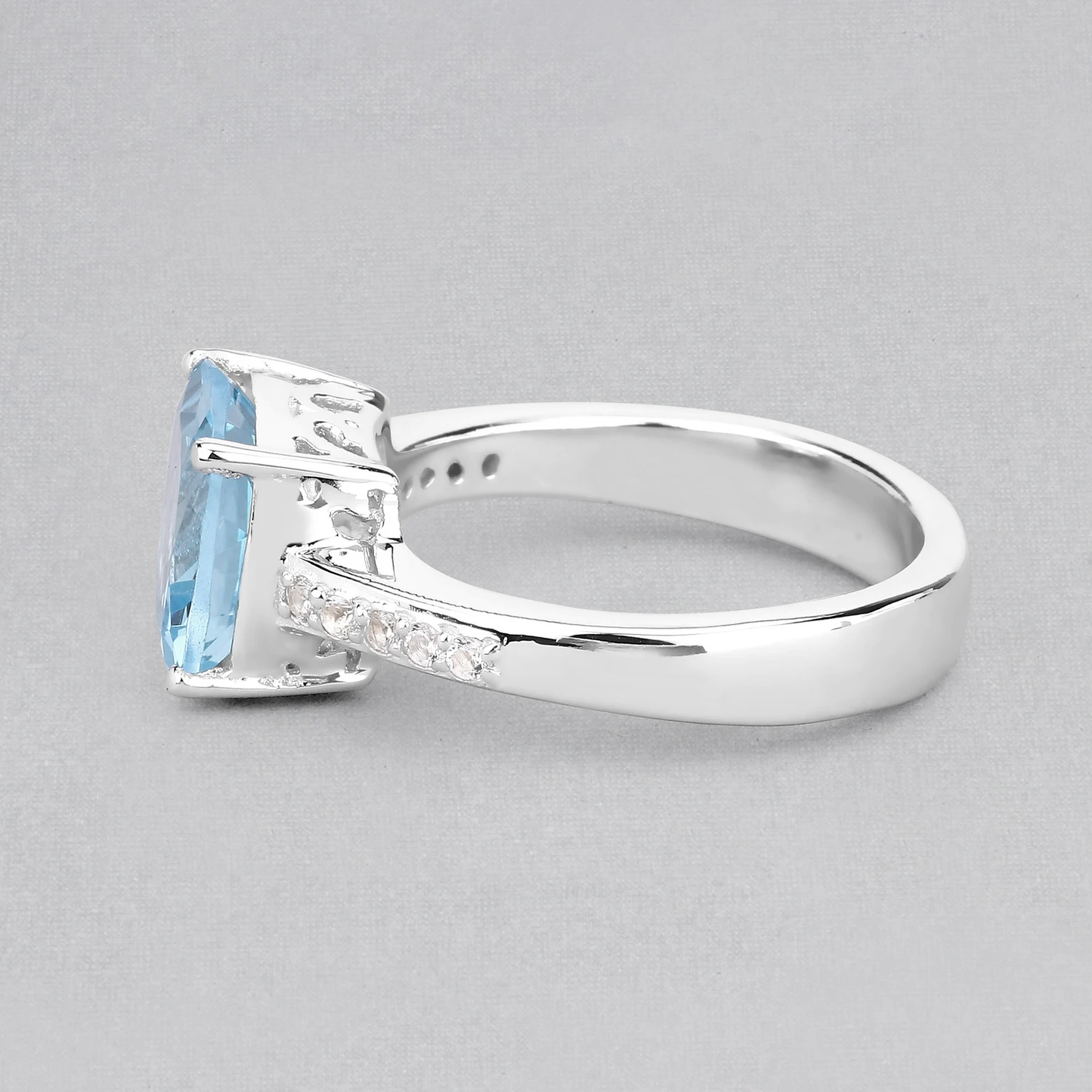 Ring in .925 Sterling Silver with Blue Topaz and White Topaz 