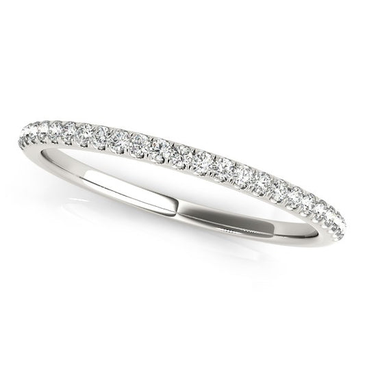 14k White Gold Round Diamond Pave Set Wedding Band (1/8 cttw) 