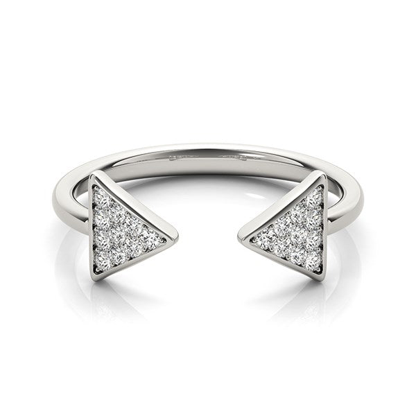 14k White Gold Diamond Arrowhead Open Ring (1/5 cttw) 